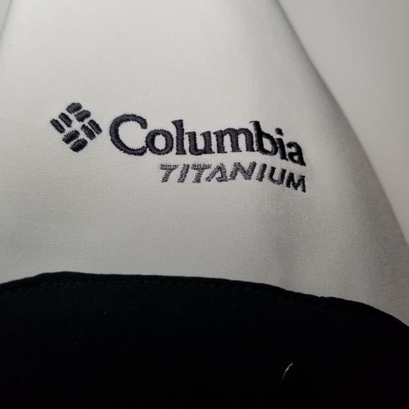Columbia Titanium White Ivory SoftShell Jacket - Picture 4 of 7